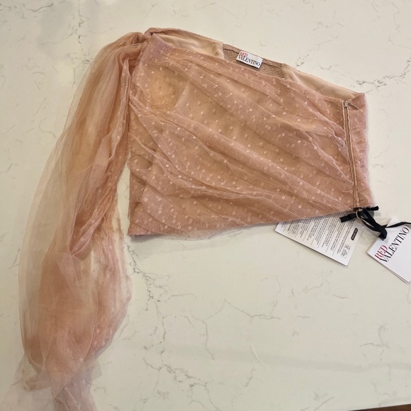 RED VALENTINO Cropped One Sleeve Tulle Swiss Dot Top. EU 44 or U.S. 8 NWT. $657! - Picture 9 of 10